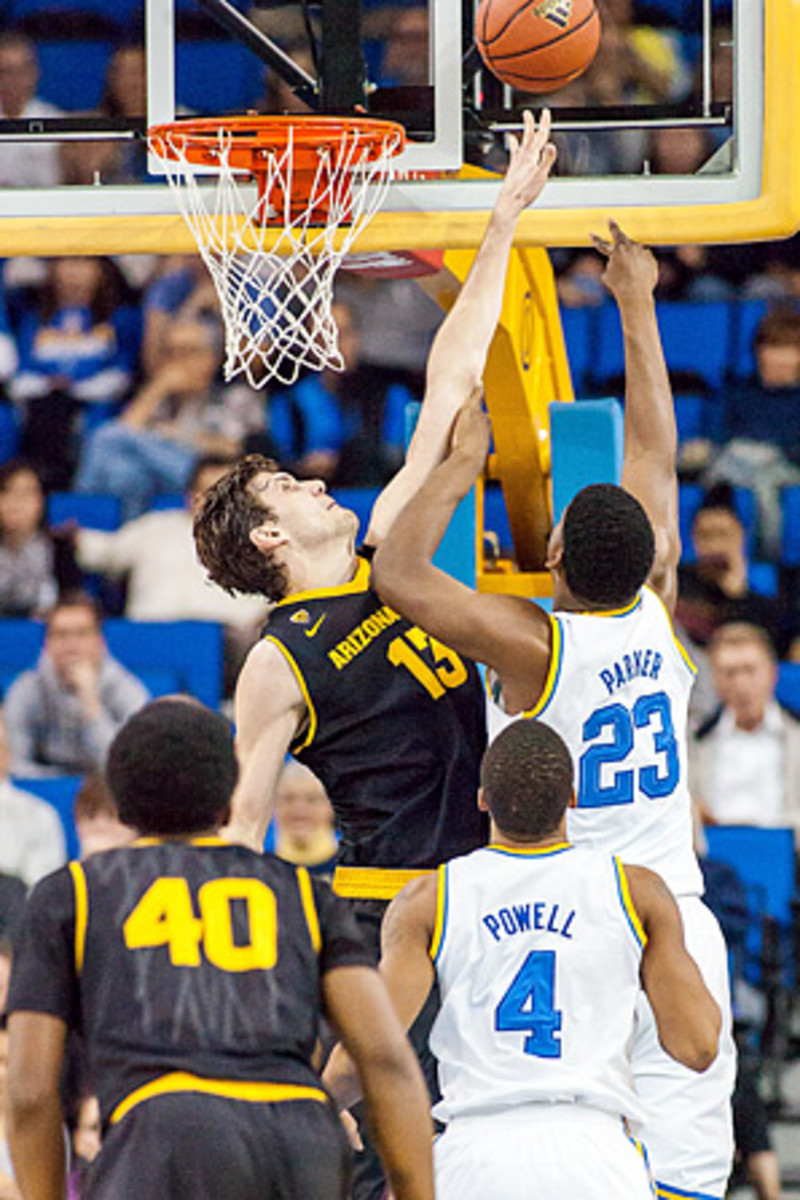 Jordan Bachynski is averaging 4.4 blocks per game for the Sun Devils.