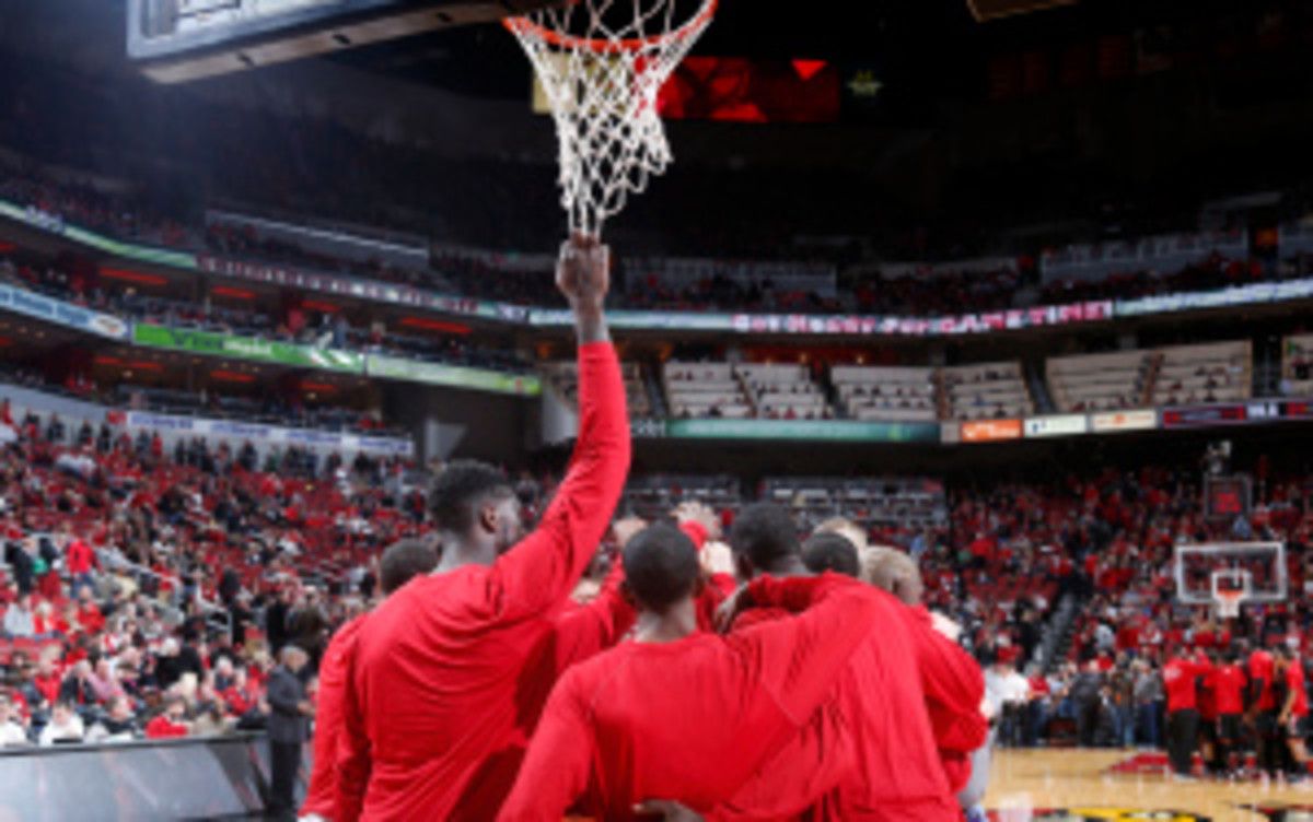 The No. 13 Cardinals will now have to wait until Friday to play the Owls in Philadelphia. ( Joe Robbins/Getty Images)