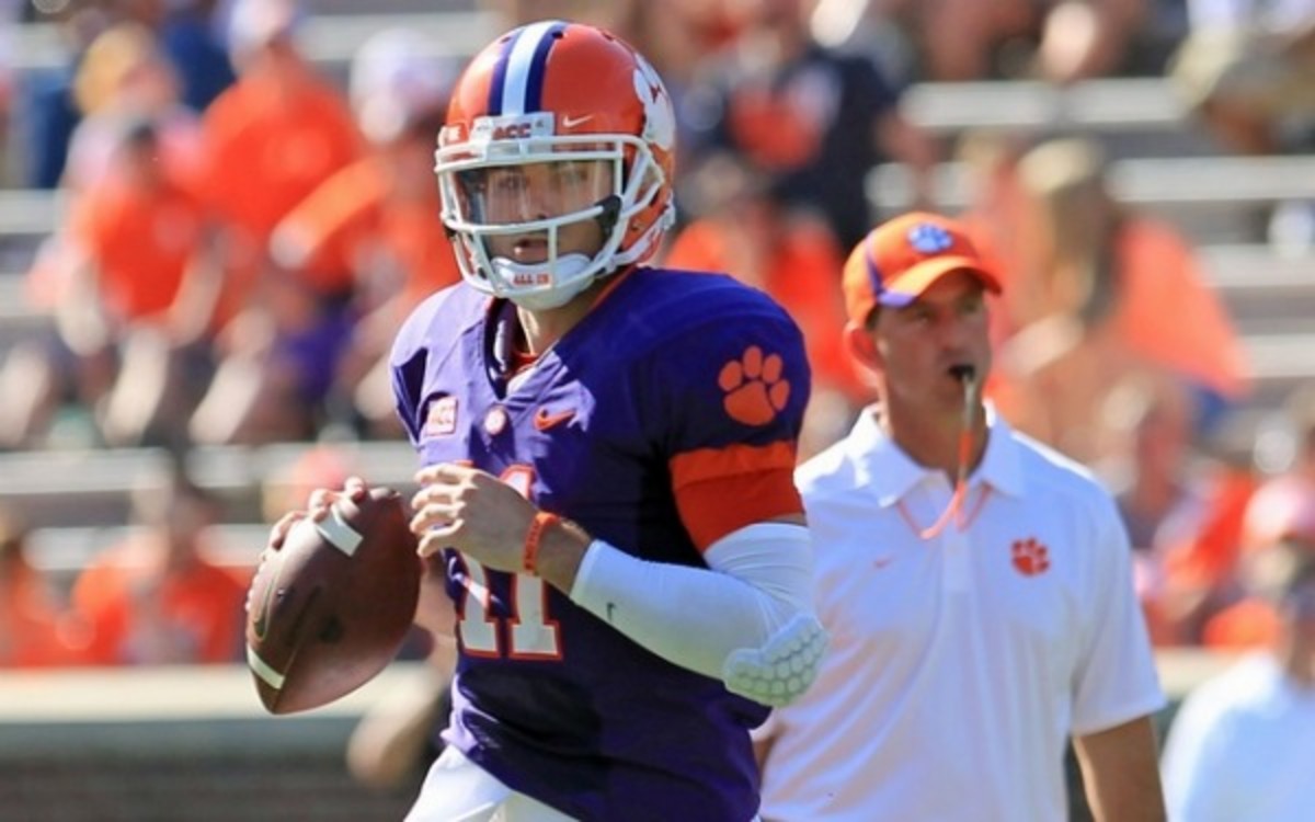 Clemson quarterback Chad Kelly was in a battle for the starting nod during the spring. (Mark Crammer/AP Photo)
