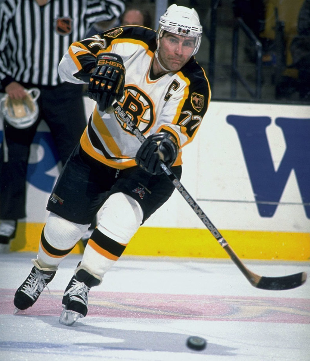 08-ray-bourque-05591080.jpg