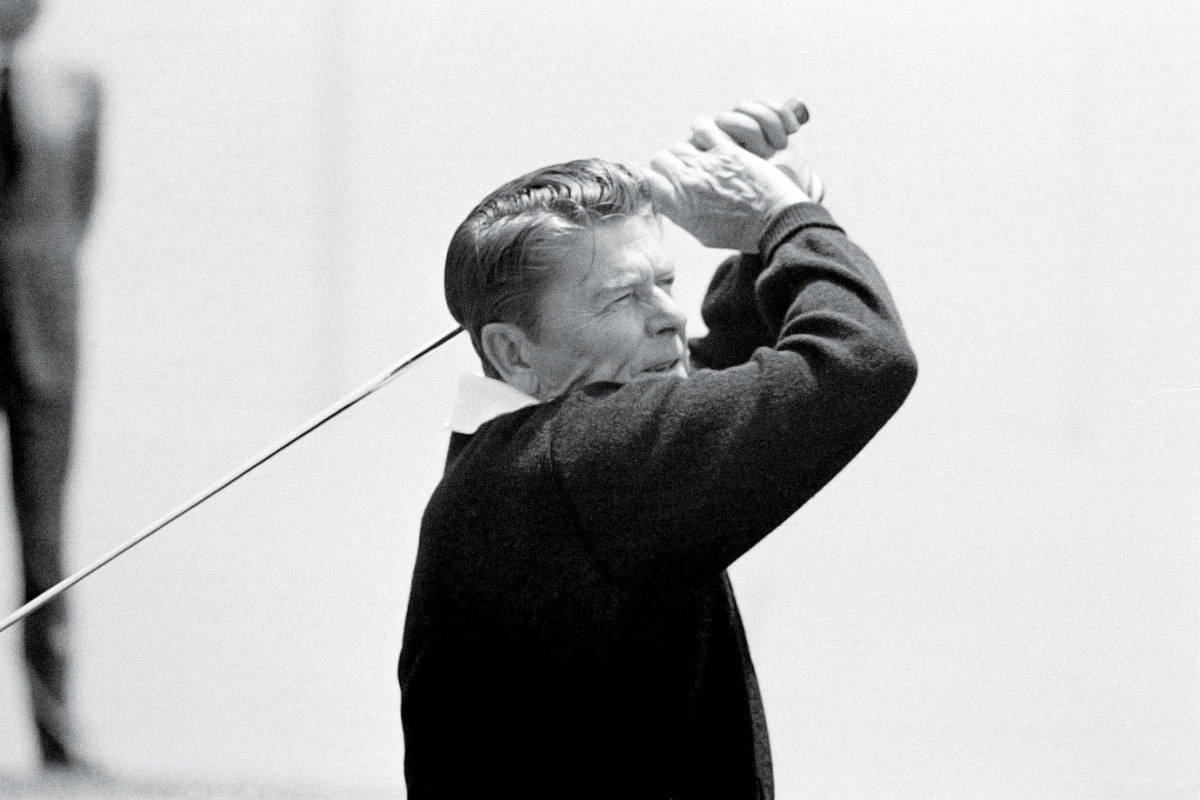 1976-Ronald-Reagan-golf.jpg