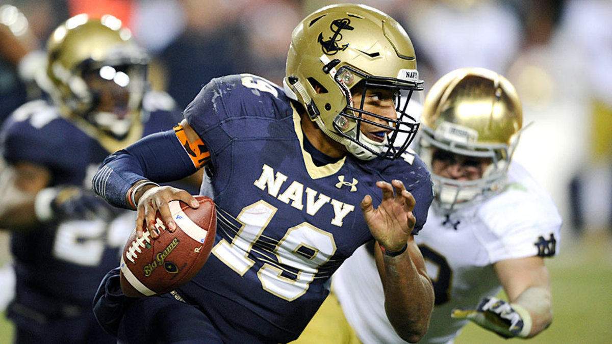 Unrelenting Navy Midshipmen quarterback Keenan Reynolds racks up