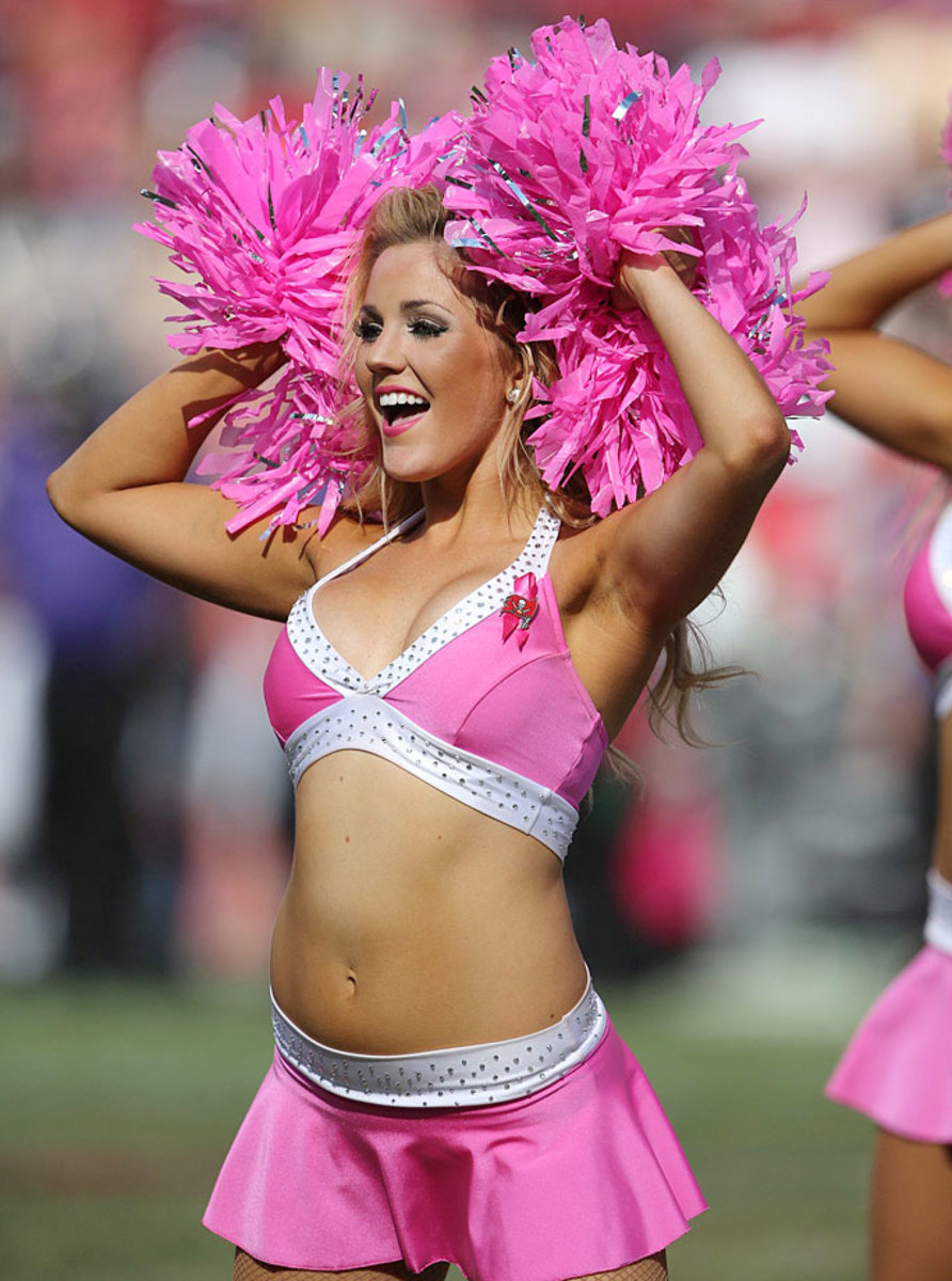 Tampa-Bay-Buccaneers-cheerleaders-X158791_TK1_1753.jpg