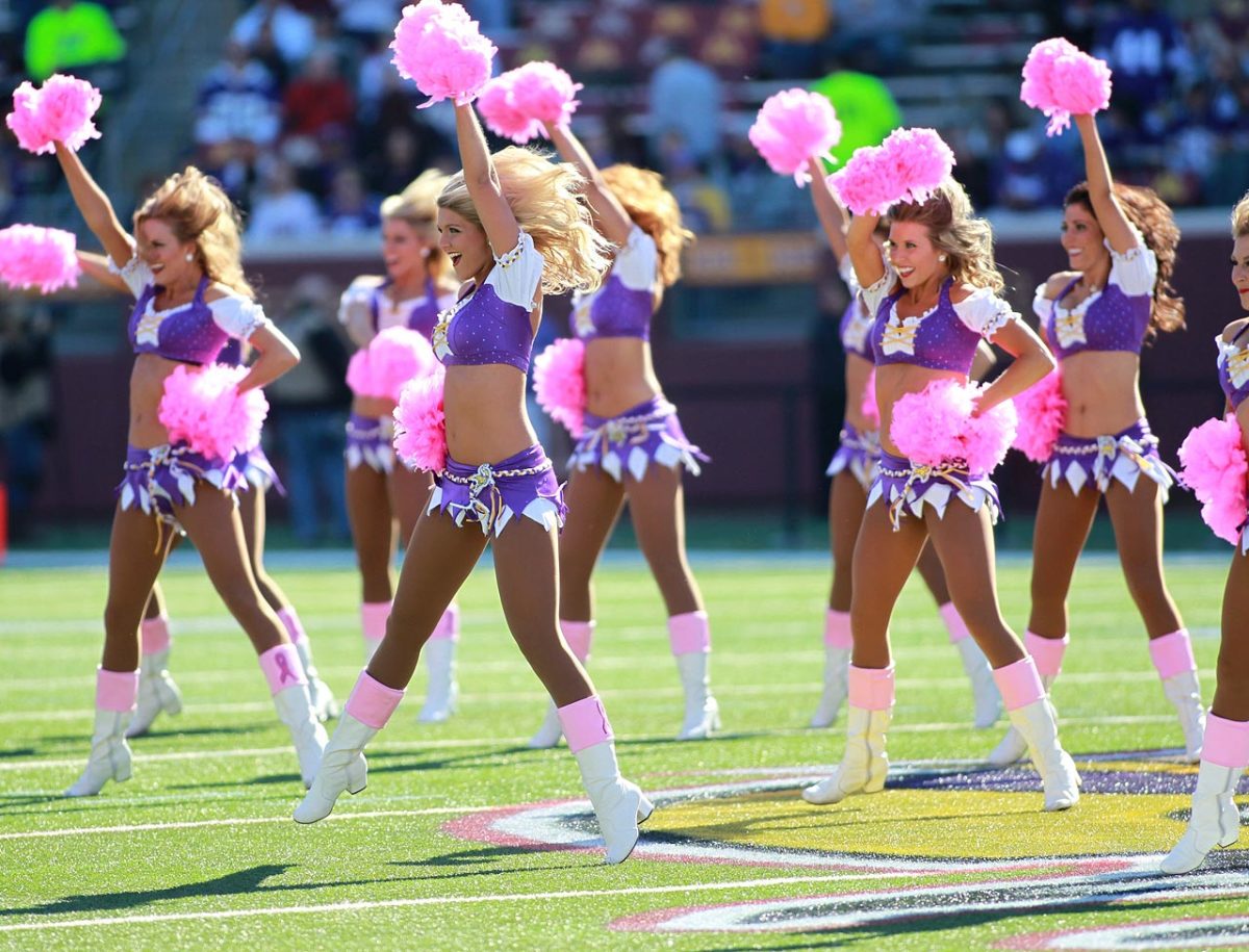 Minnesota-Vikings-cheerleaders-CFU201410120002_LIONS_at_VIKINGS.jpg
