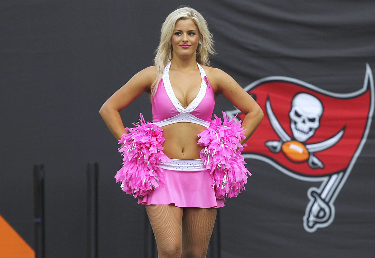 Tampa-Bay-Buccaneers-cheerleaders-CCX10122014_00954_BAL_v_TBB.jpg