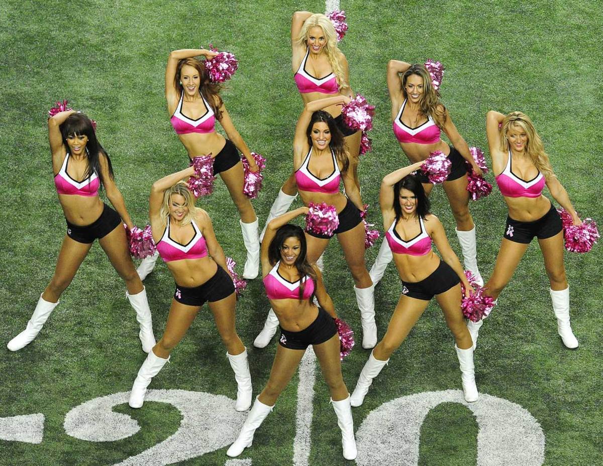 Atlanta-Falcons-cheerleaders-457134276.jpg