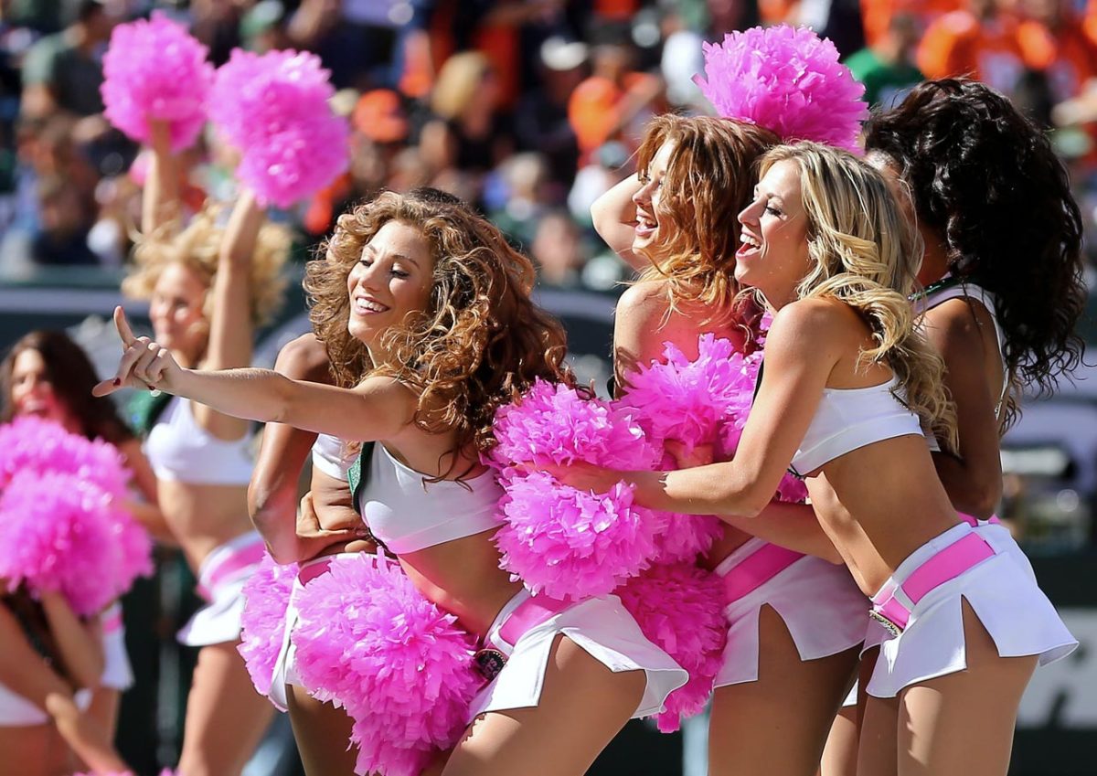 New-York-Jets-Flight-Crew-cheerleaders-CGV_101214043_Broncos_Jets.jpg
