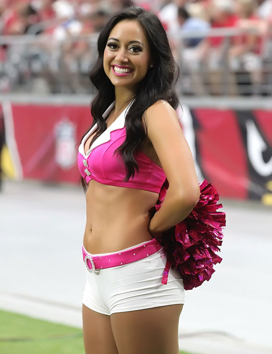 Arizona-Cardinals-cheerleaders-BY4_2576.jpg