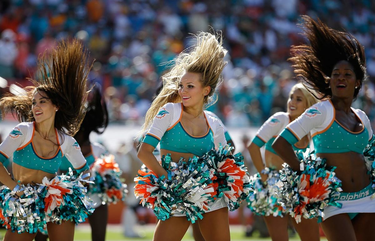 Miami-Dolphins-cheerleaders-AP394969287884_5.jpg