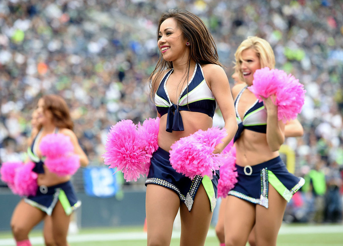 Seattle-Seahawks-Sea-Gals-cheerleaders-X158795_TK1_2265.jpg