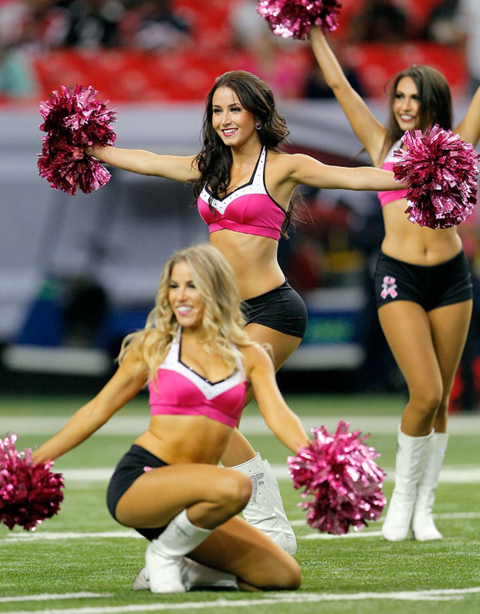 Atlanta-Falcons-cheerleaders-488141012_1039_Bears_at_Falcons.jpg