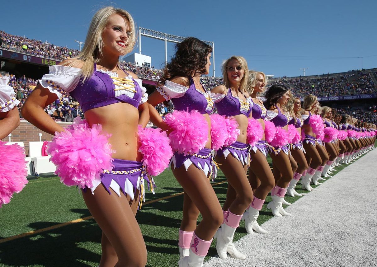 Minnesota-Vikings-cheerleaders-AP898568263250_5.jpg