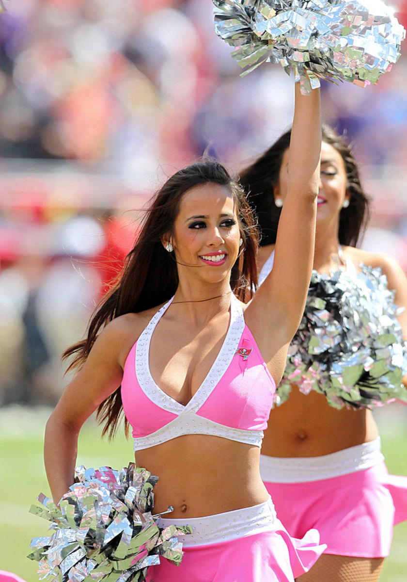 Tampa-Bay-Buccaneers-cheerleaders-357141012139_Ravens_at_Bucs.jpg