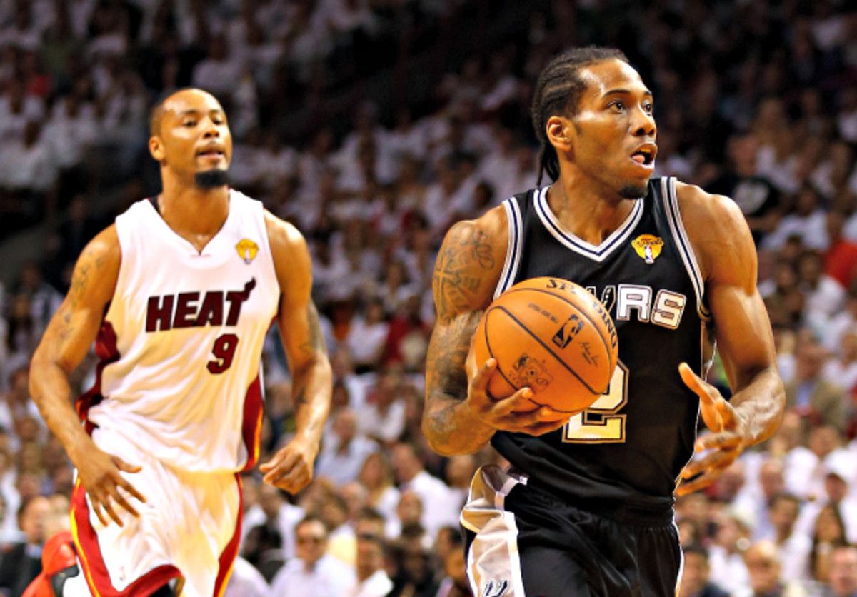 The Heat defense was consistently a step behind Kawhi Leonard and the Spurs in Game 3. (Andy Lyons/Getty Images)