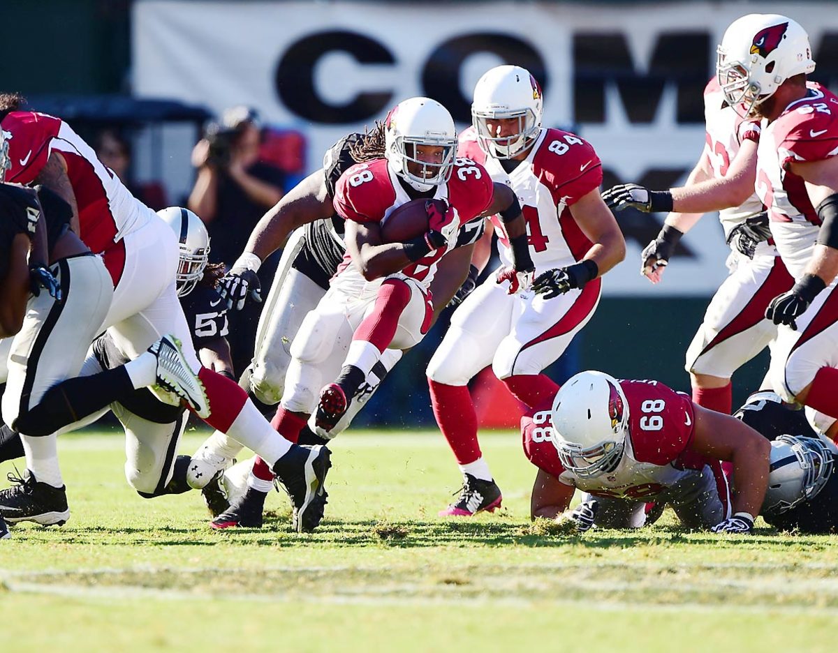 cardinals-raiders-ellington.jpg