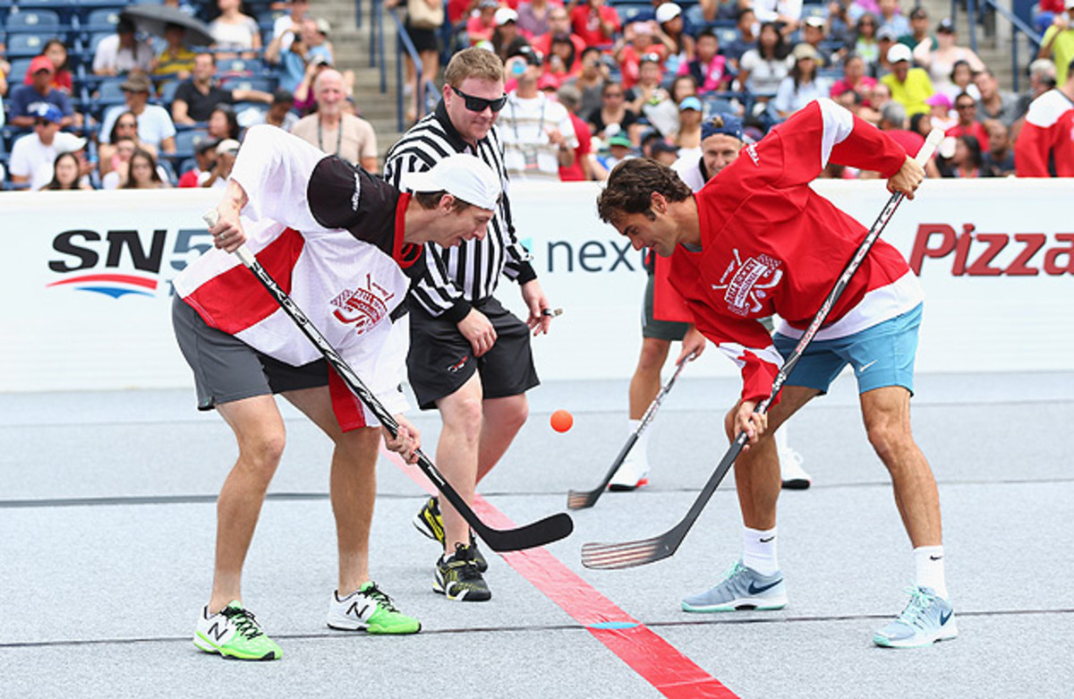 roger-federer-hockey-1.jpg