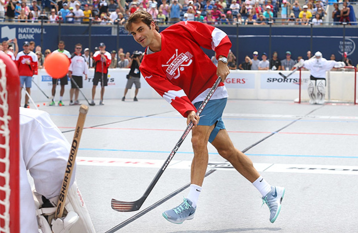 roger-federer-hockey-3.jpg