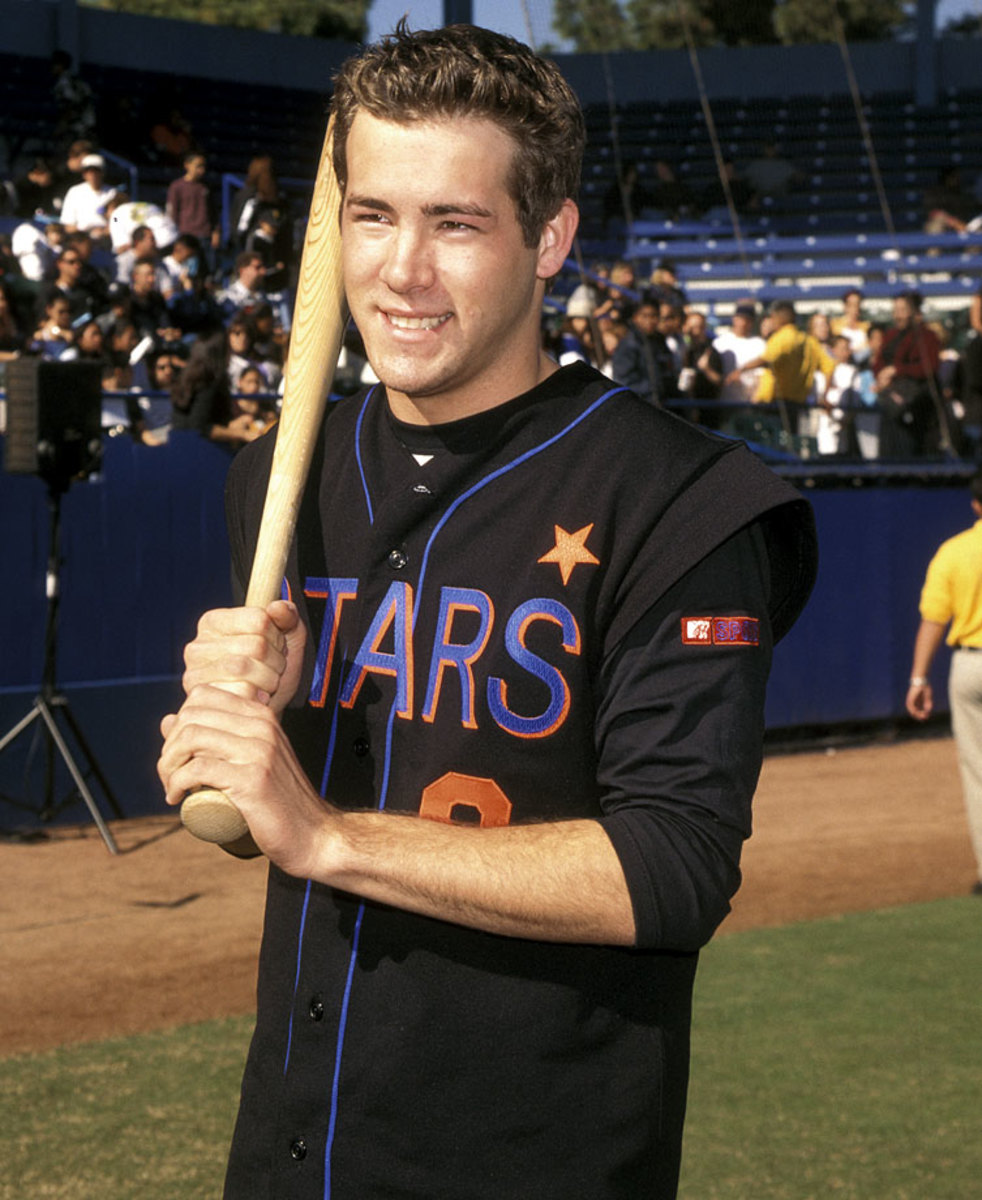 1999-0123-Ryan-Reynolds-Rock-N-Jock-Baseball.jpg