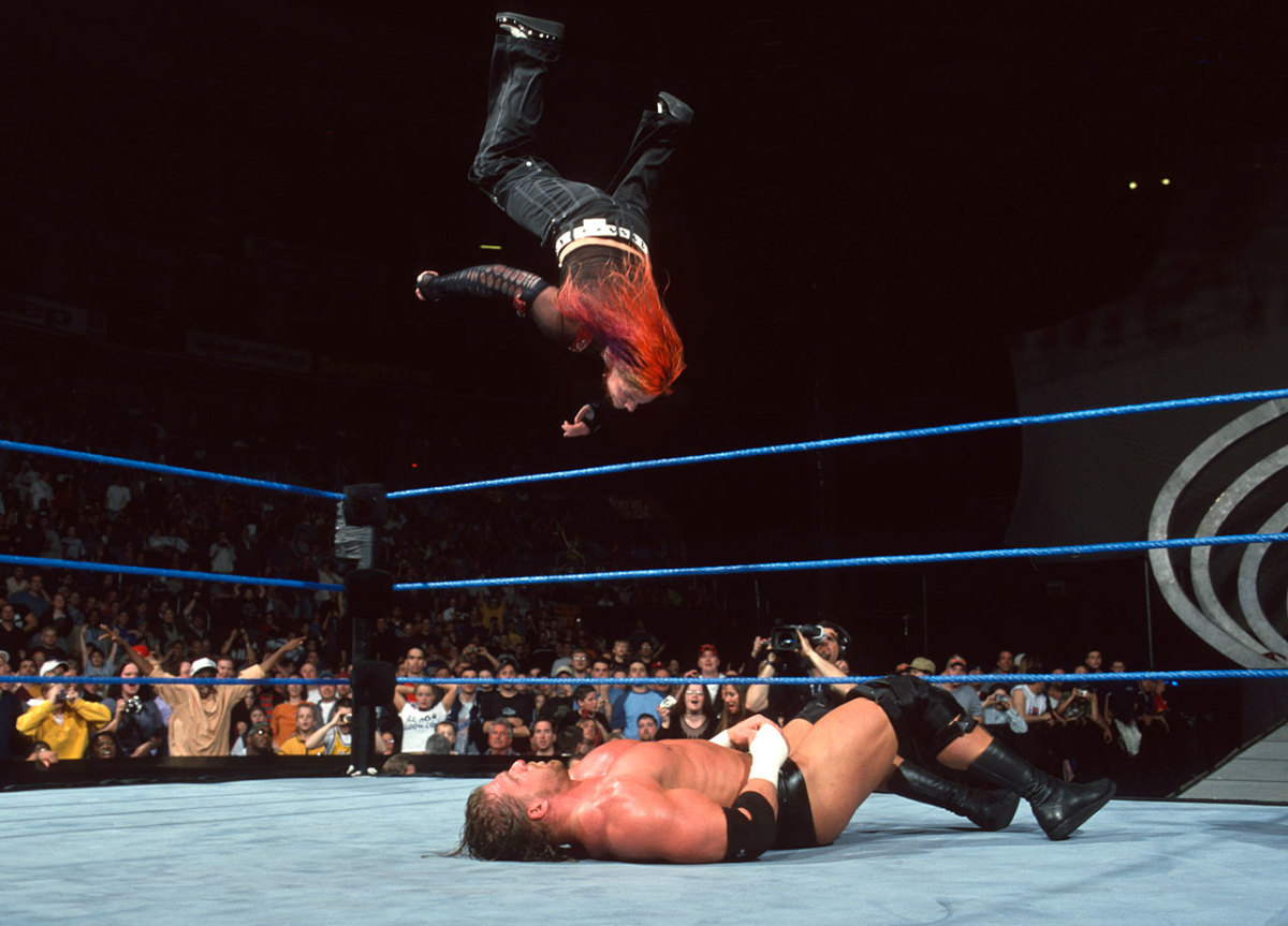 2001-0412-Jeff-Hardy-Triple-H.jpg