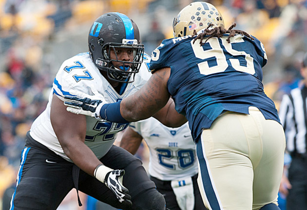 laken-tomlinson-duke-blue-devils-blocking.jpg