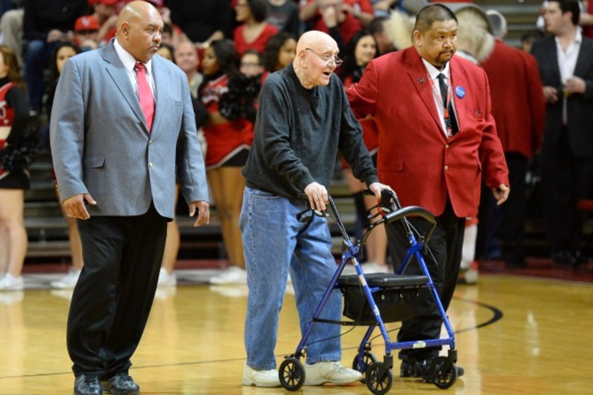 Jerry Tarkanian needed to use a walker at a UNLV basketball game in February. (Ethan Miller/Getty Images)