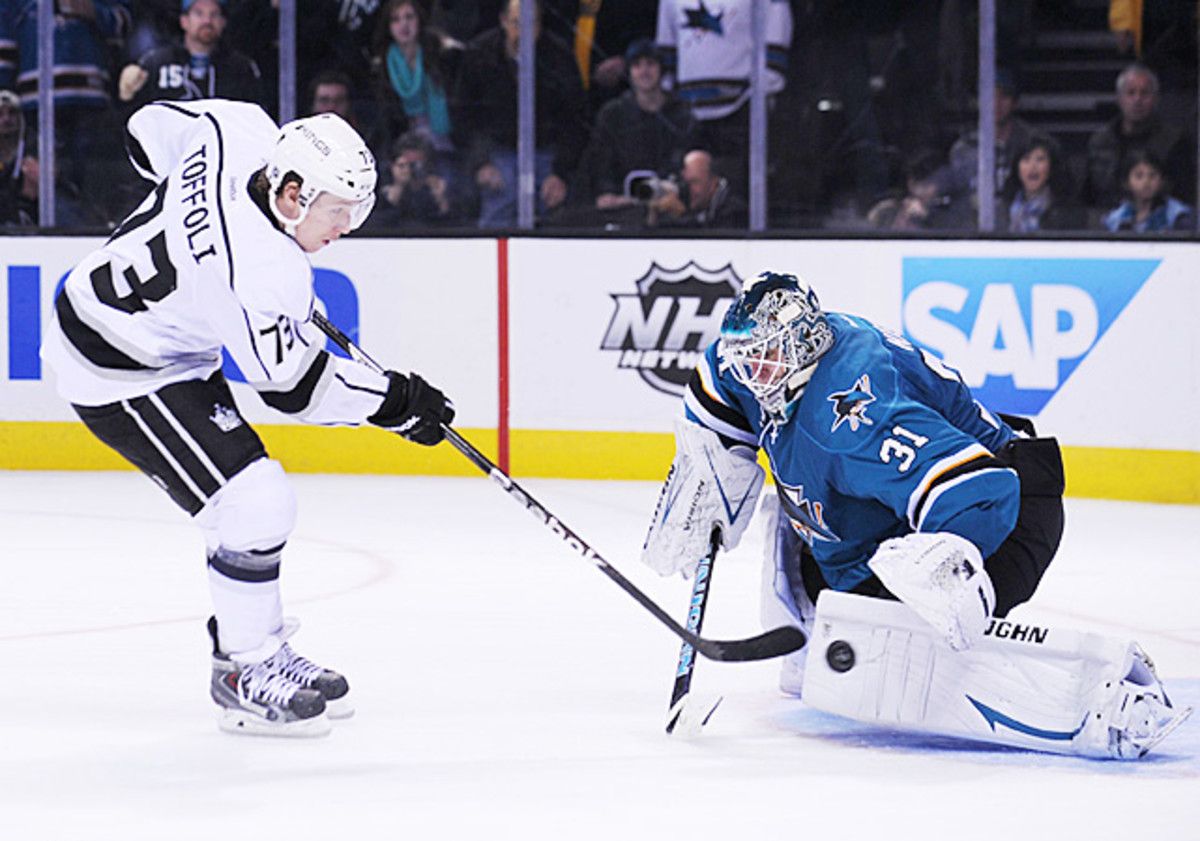 140418180600-tyler-toffoli-kings-single-image-cut.jpg