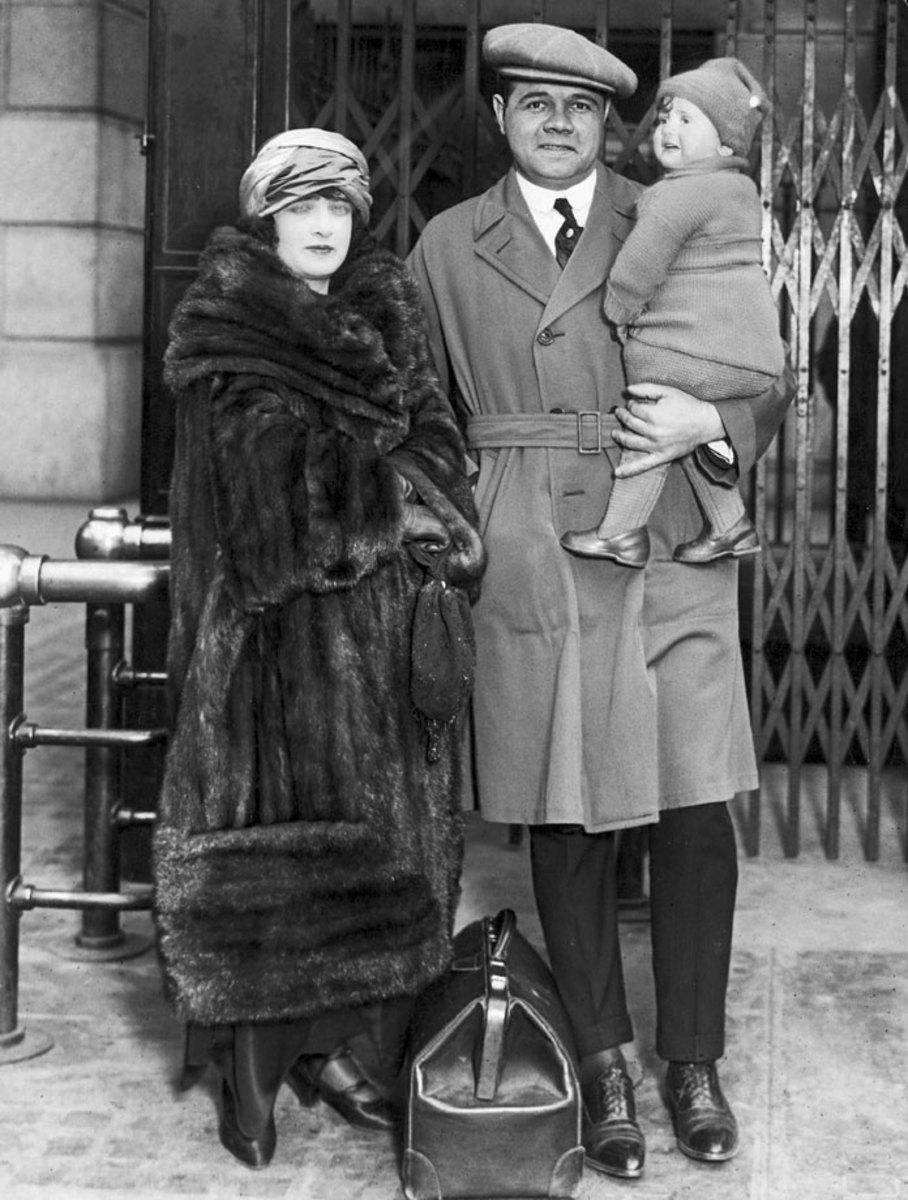 1923-babe-ruth-wife-helen-daughter-dorothy.jpg