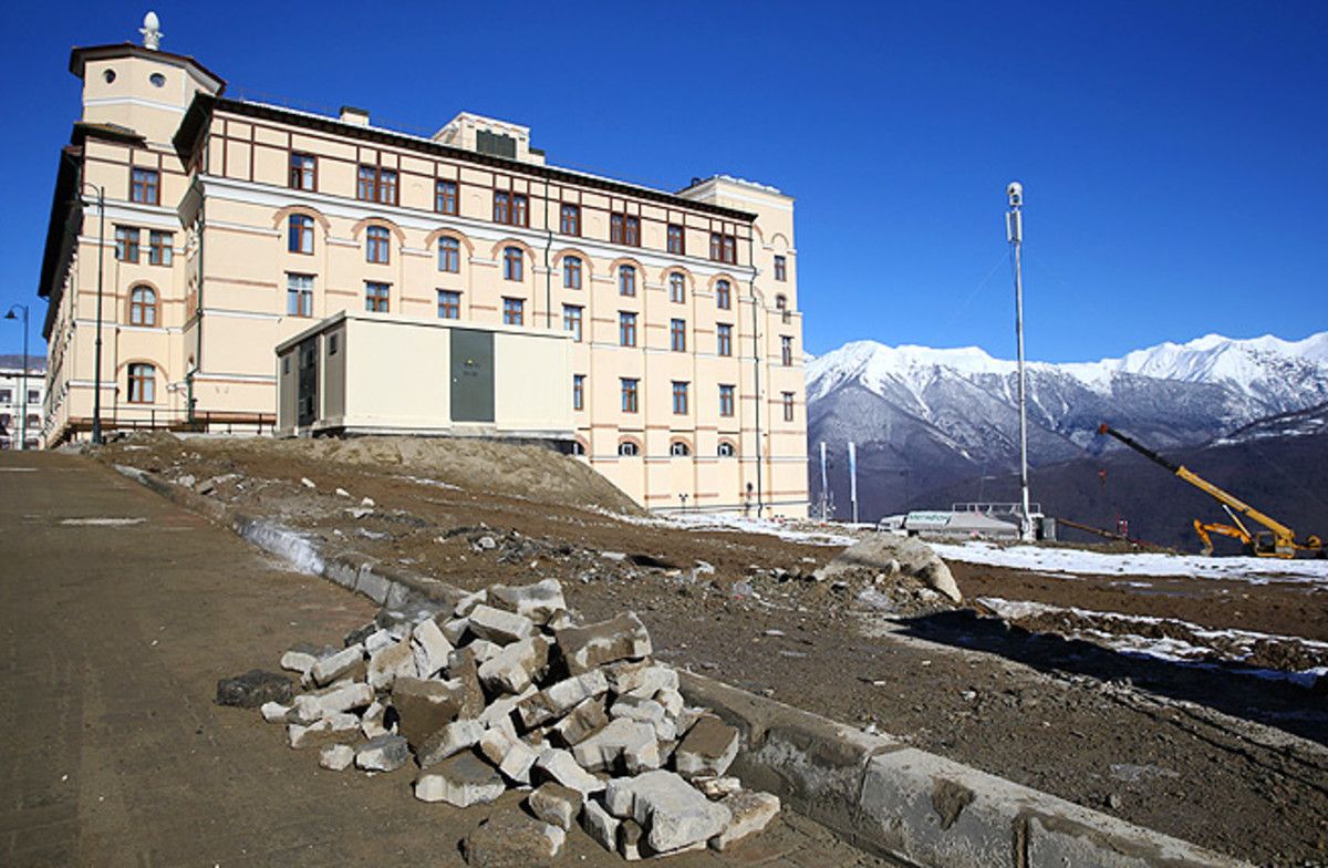 Construction is still going on at the Gorky Gorod 960 hotel up at the mountain cluster near Sochi.