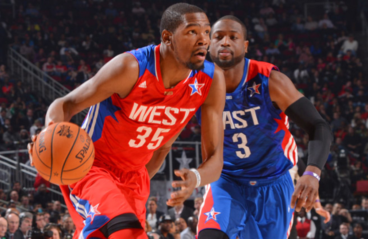 Thunder star Kevin Durant currently leads the NBA in scoring (31.2) by more than four points per game.