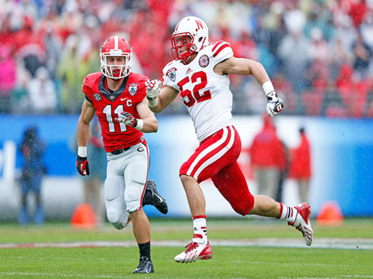Nebraska linebacker Josh Banderas