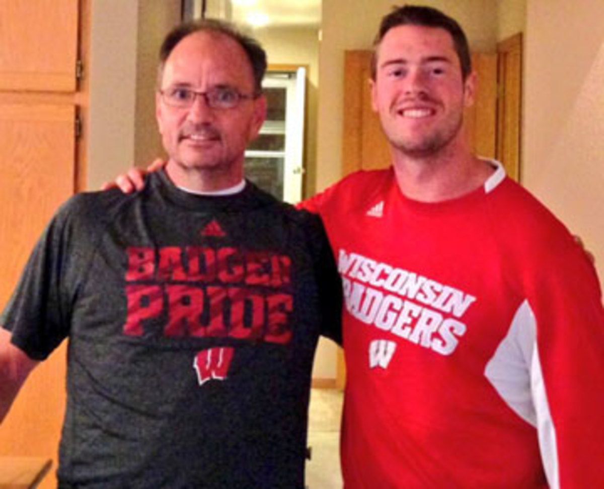Tom Mulhern, left, with Packers QB Scott Tolzien (Courtesy of Jason Wilde)