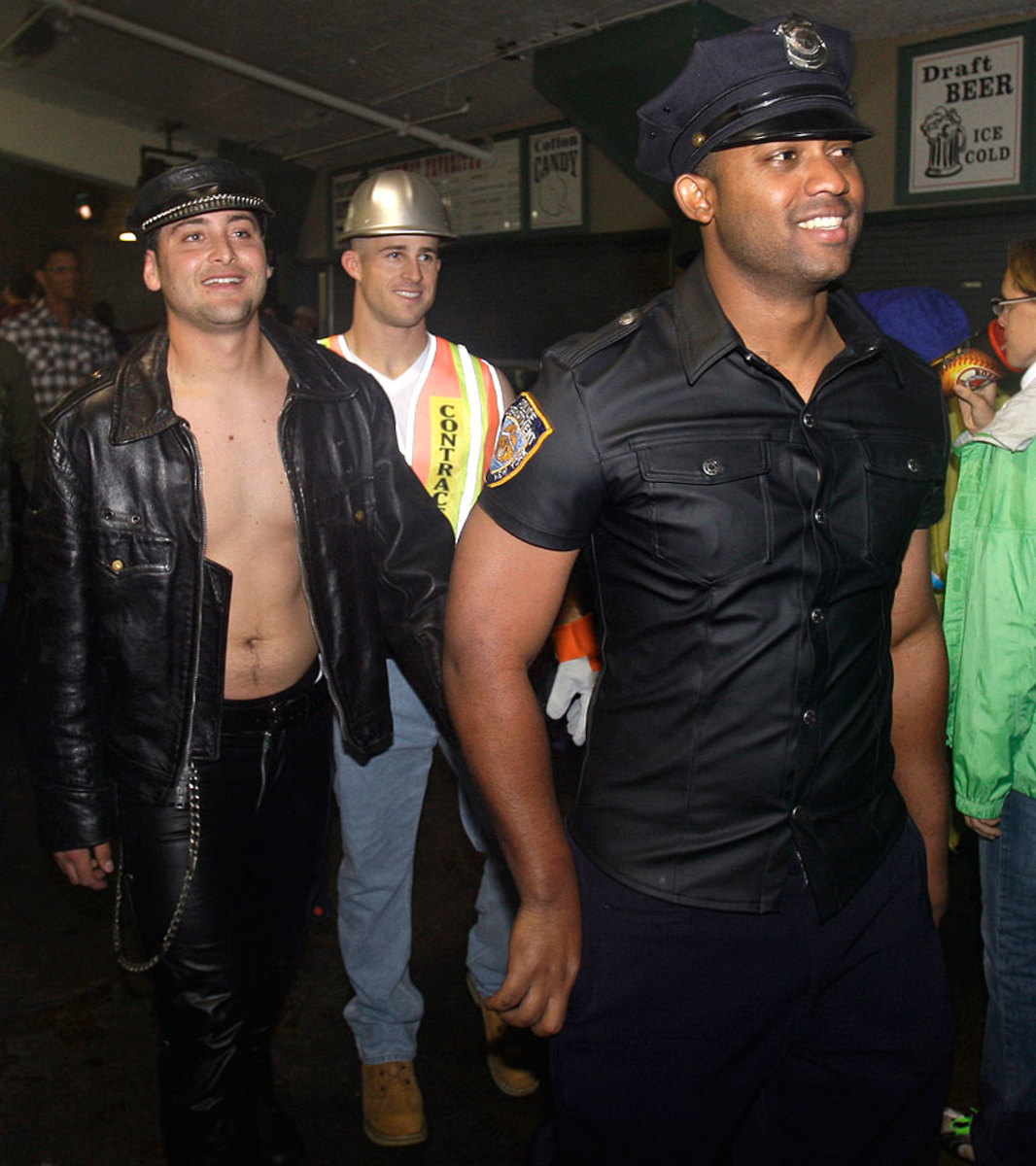 2008-yankees-miranda-cervelli-gardner-village-people_0.jpg