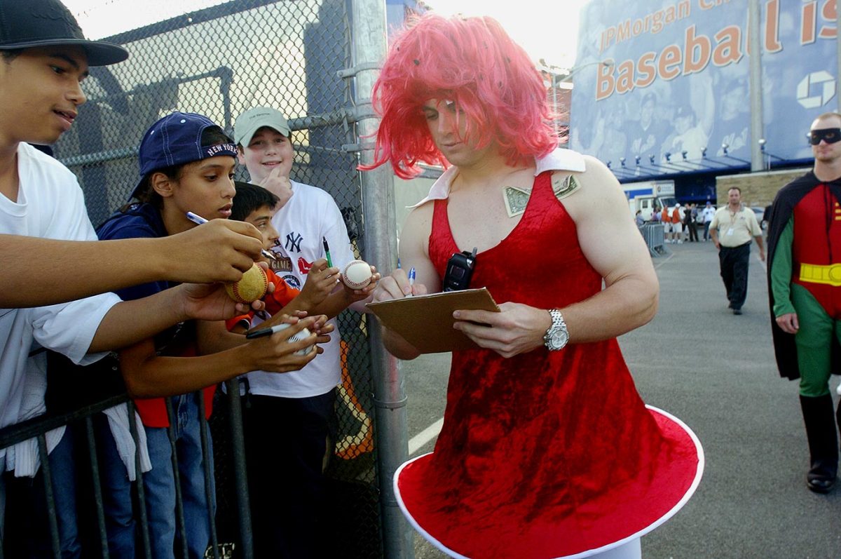 2004-David-Wright-rookie-hazing.jpg