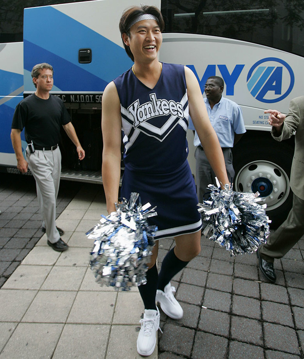 2005-Chien-Ming-Wang-rookie-hazing.jpg