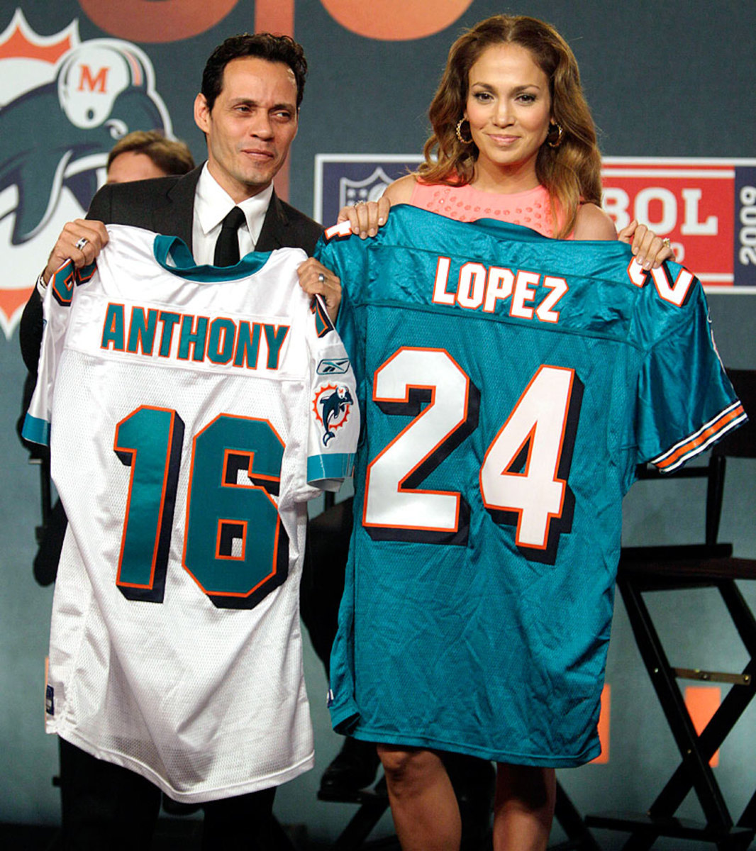 marc-anthony-jennifer-lopez-miami-dolphins.jpg