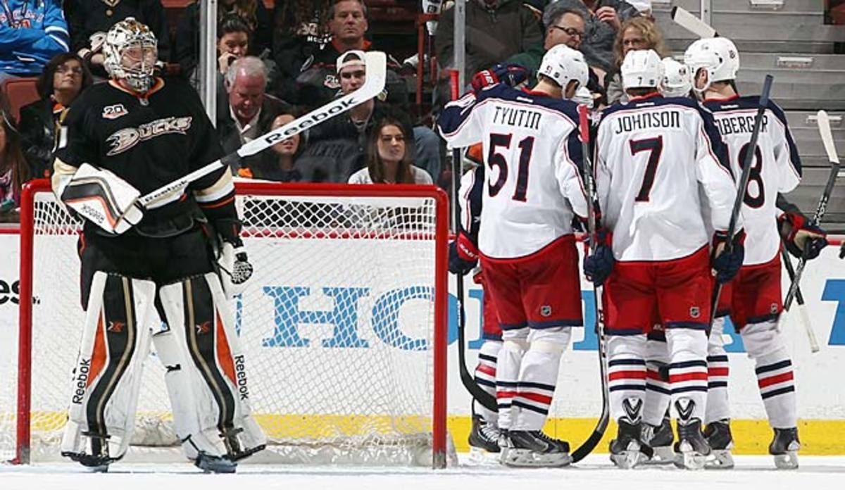 Even the mighty NHL-leading Ducks have fallen into a funk and are no longer invincible at home.