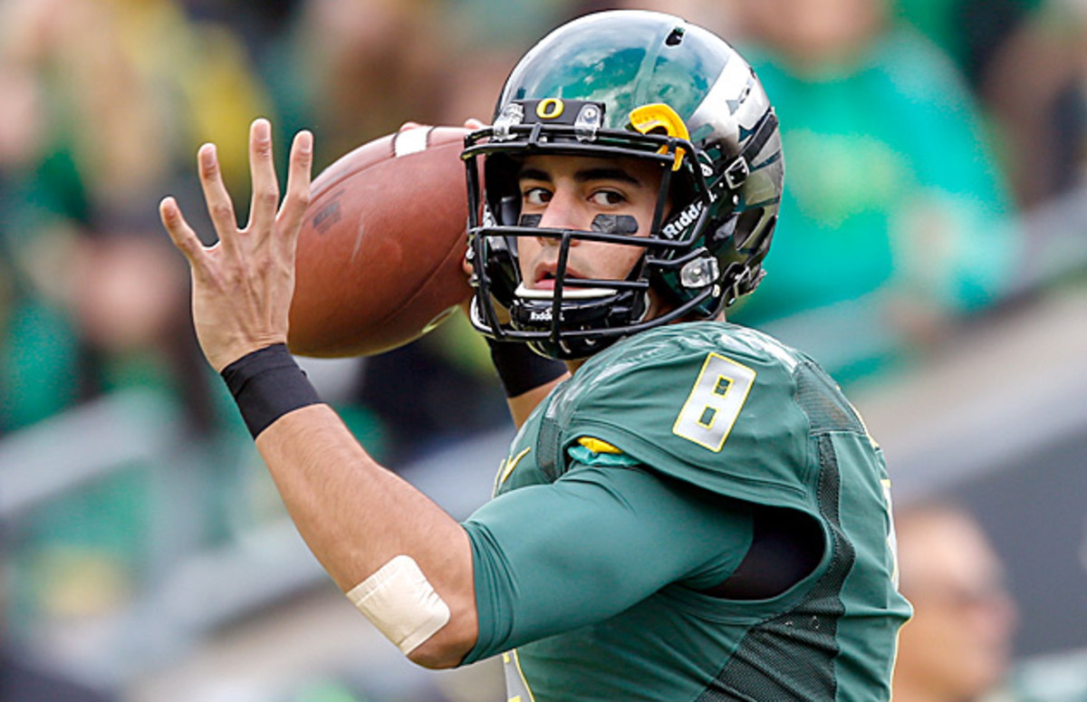 marcus-mariota-oregon-ducks-civil-war.jpg