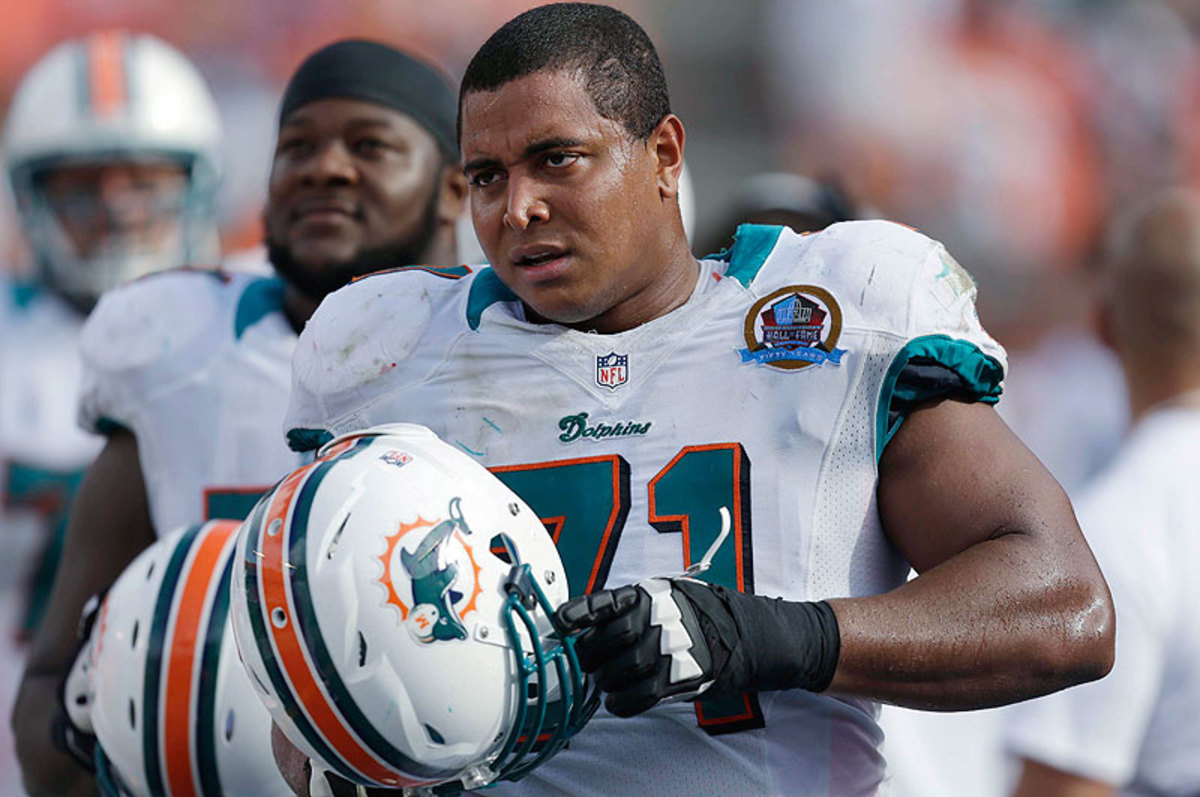 Jonathan Martin switched coasts Tuesday as Miami traded the troubled guard to San Francisco. (Wilfredo Lee/AP)