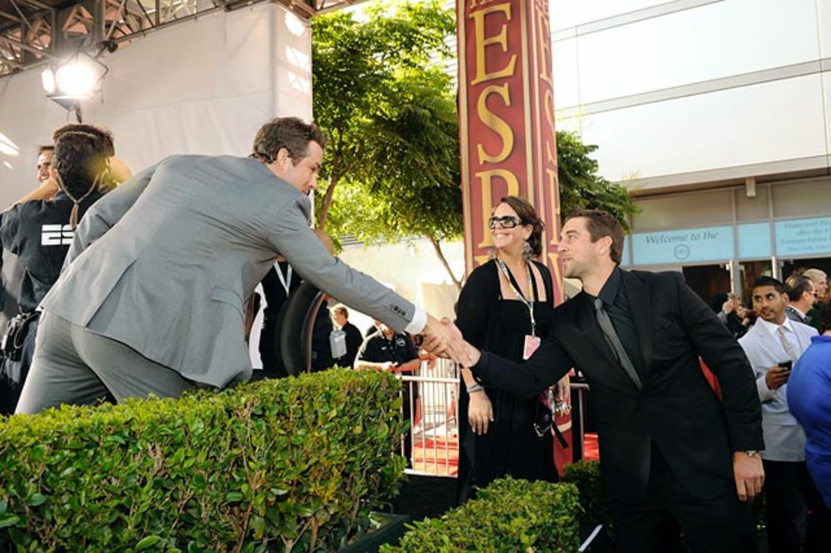 Ryan Reynolds and Aaron Rodgers