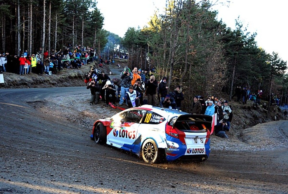 Ex-Formula One driver Robert Kubica is continuing his comeback from serious injuries.