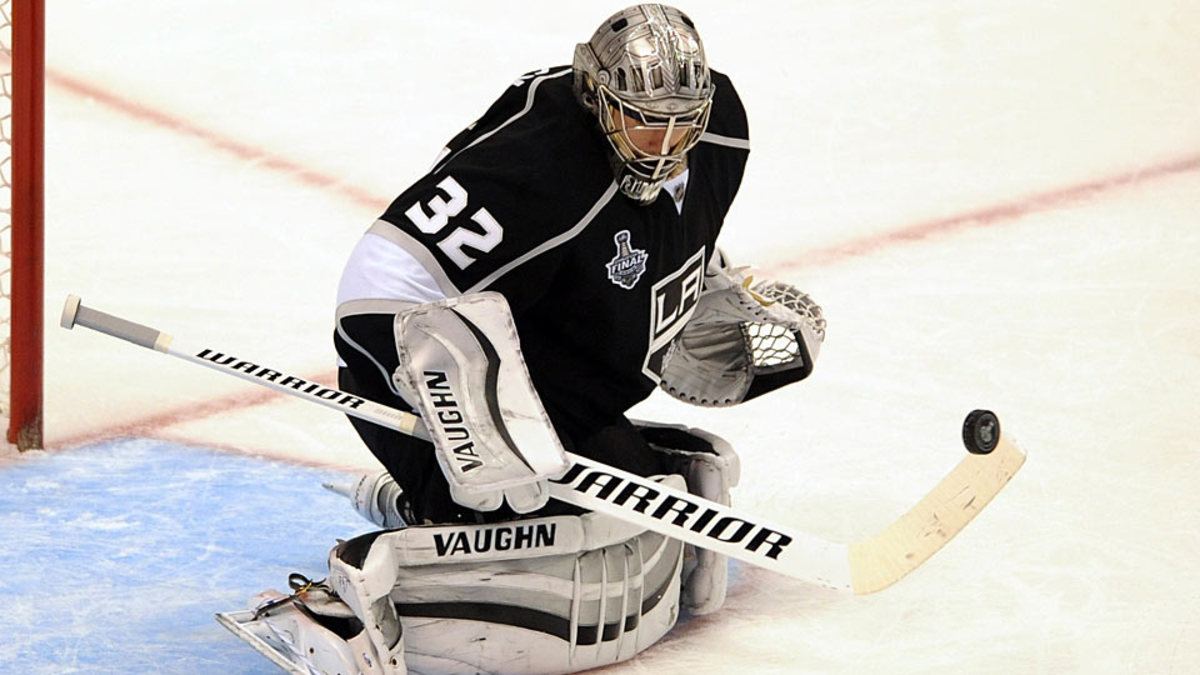 jonathan quick leg pads