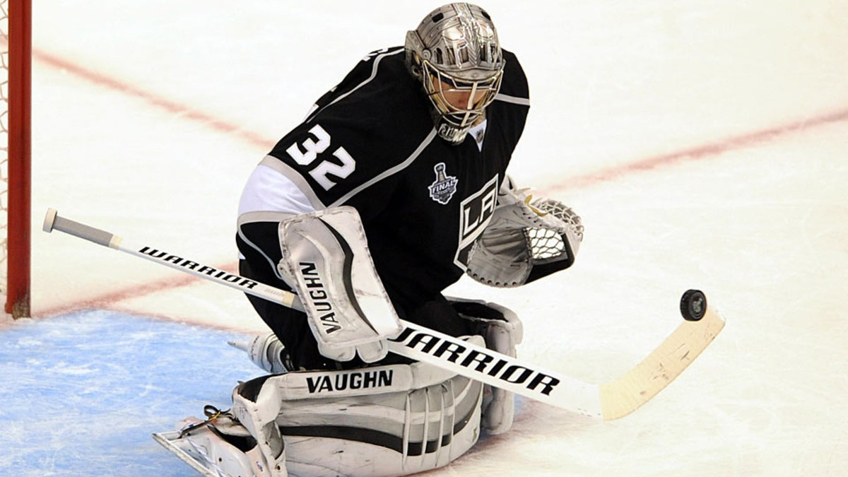 Jonathan Quick has wrist surgery after Stanley Cup win