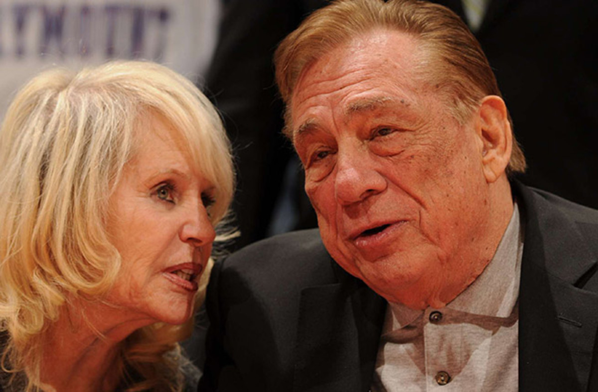 Donald Sterling reportedly wants to concede control of the Clippers so his wife (left) can sell the team.