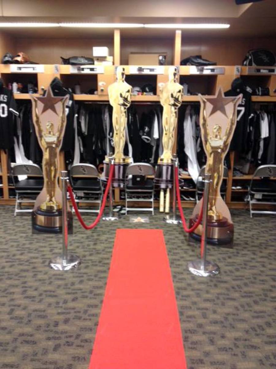 Adam Dunn's Teammates Rolled Out a Red Carpet for His Return from the  Oscars - Sports Illustrated
