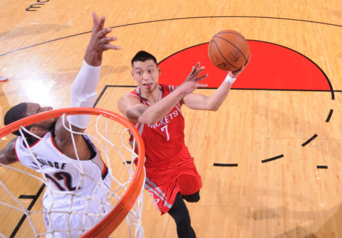 Jeremy Lin seemed to commit a clear traveling violation on a particular drive in Game 4 against Portland. (Sam Forencich/NBAE via Getty Images)