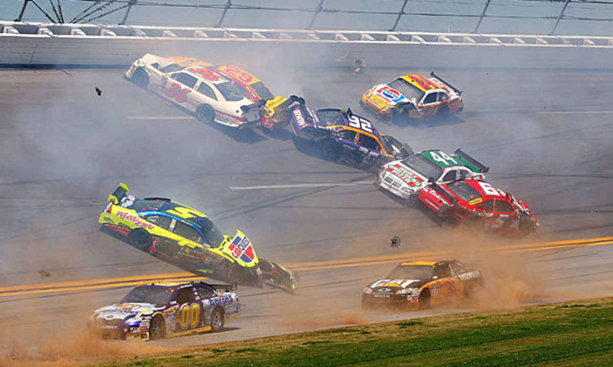 talladega-crash-2009.jpg