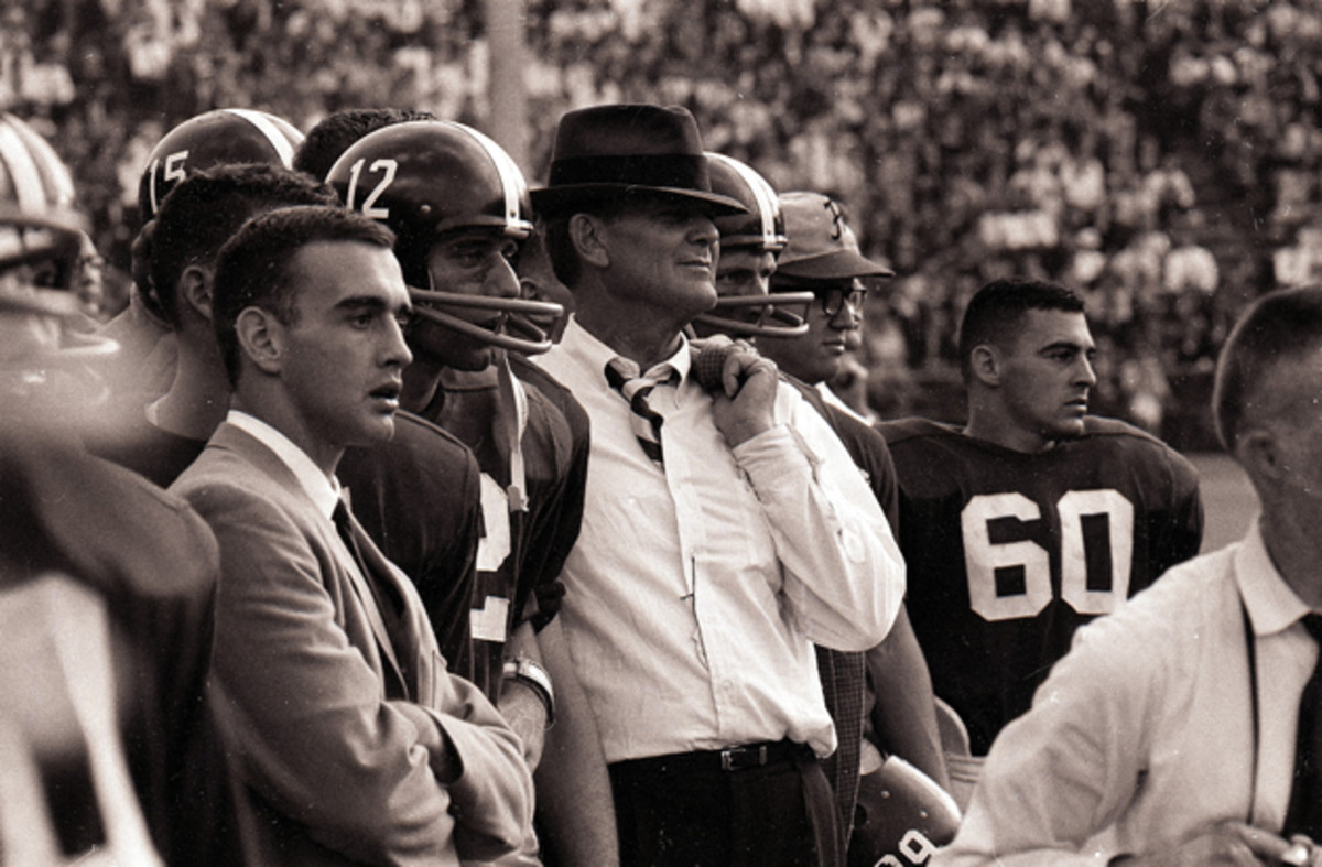 Alabama coach Paul Bear Bryant with QB Joe Namath (12).