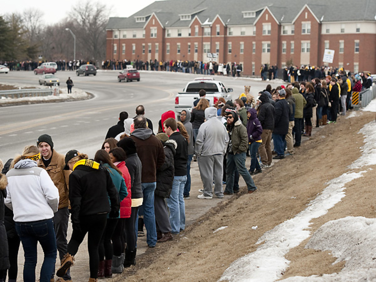 Missouri students went to significant lengths to block out any visibility of the Westboro Baptist Church. (L.G. Patterson/AP)