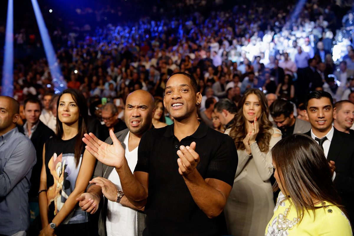 2014-Will-Smith-Floyd-Mayweather-Marcos-Maidana-fight.jpg