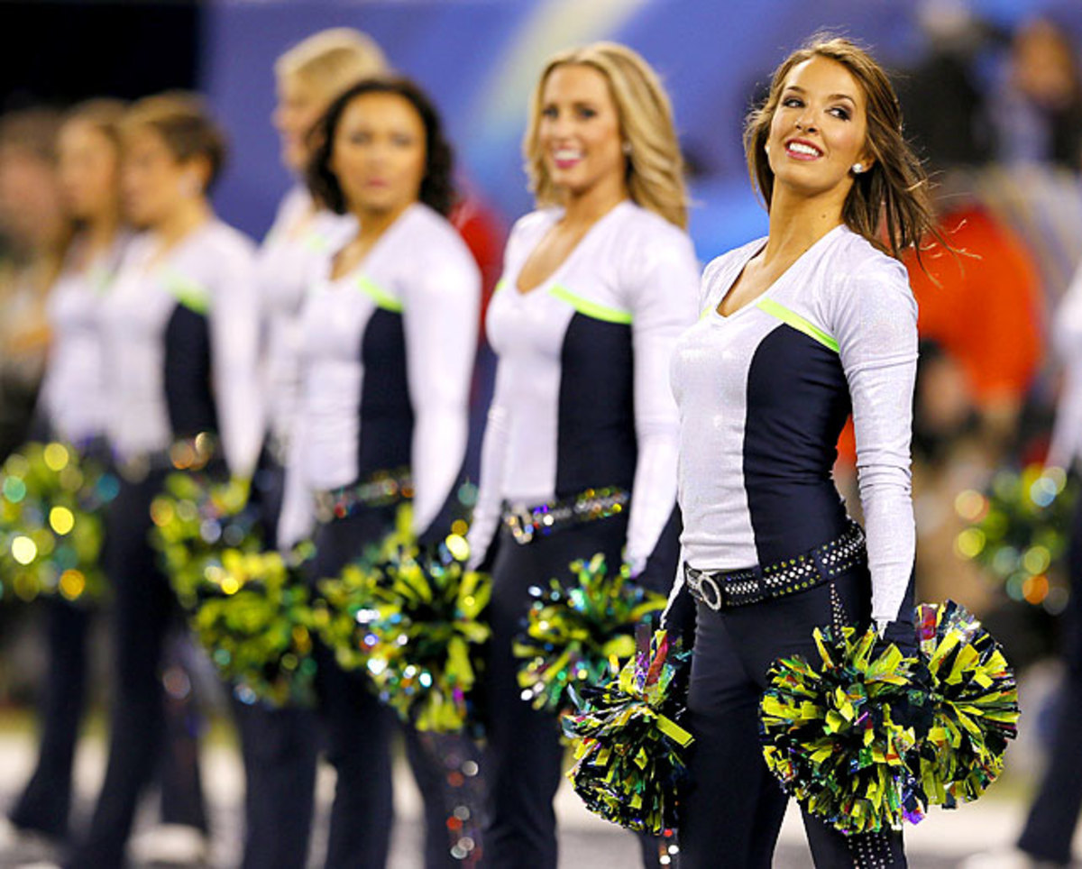 140203165024-seattle-seahawks-super-bowl-xlviii-cheerleaders-466635635-single-image-cut.jpg